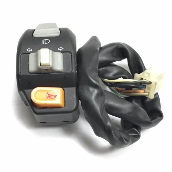 MC-132K-150cc LEFT SWITCH ASSEMBLY 8 WIRES