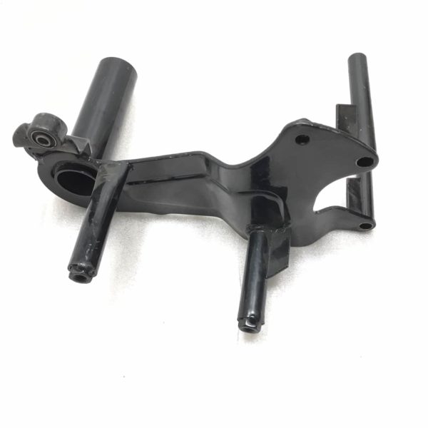 MC-132K-150cc REAR ARM ASSEMBLY