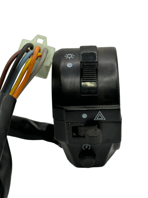 6 Wires Right Switch Assembly (50/150 scooters)