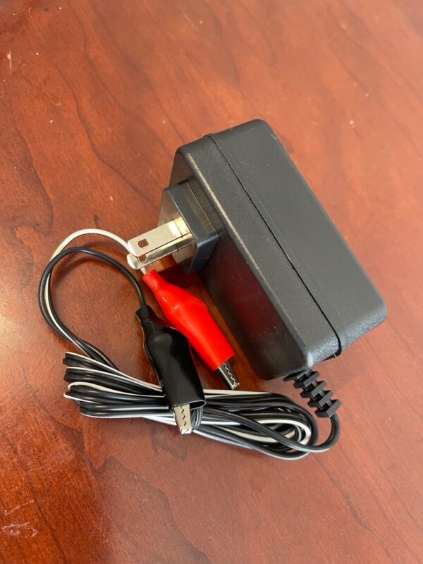 DC 12V.MAX800MA Lead-Acid Type Quads Battery Charger