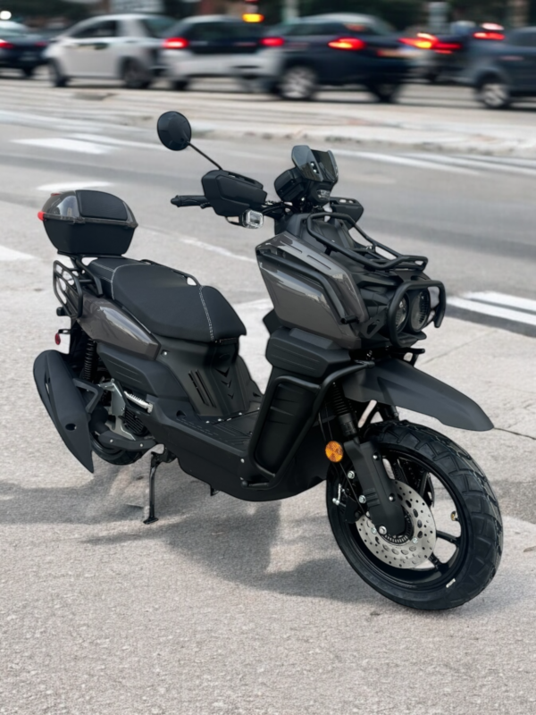TANK 200 EFI (2025)
